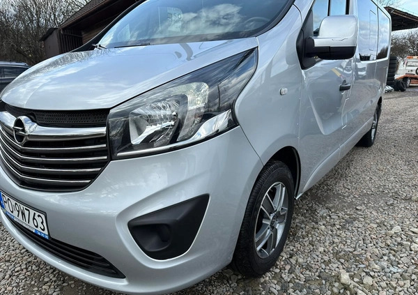 Opel Vivaro cena 74900 przebieg: 188000, rok produkcji 2017 z Koszalin małe 781